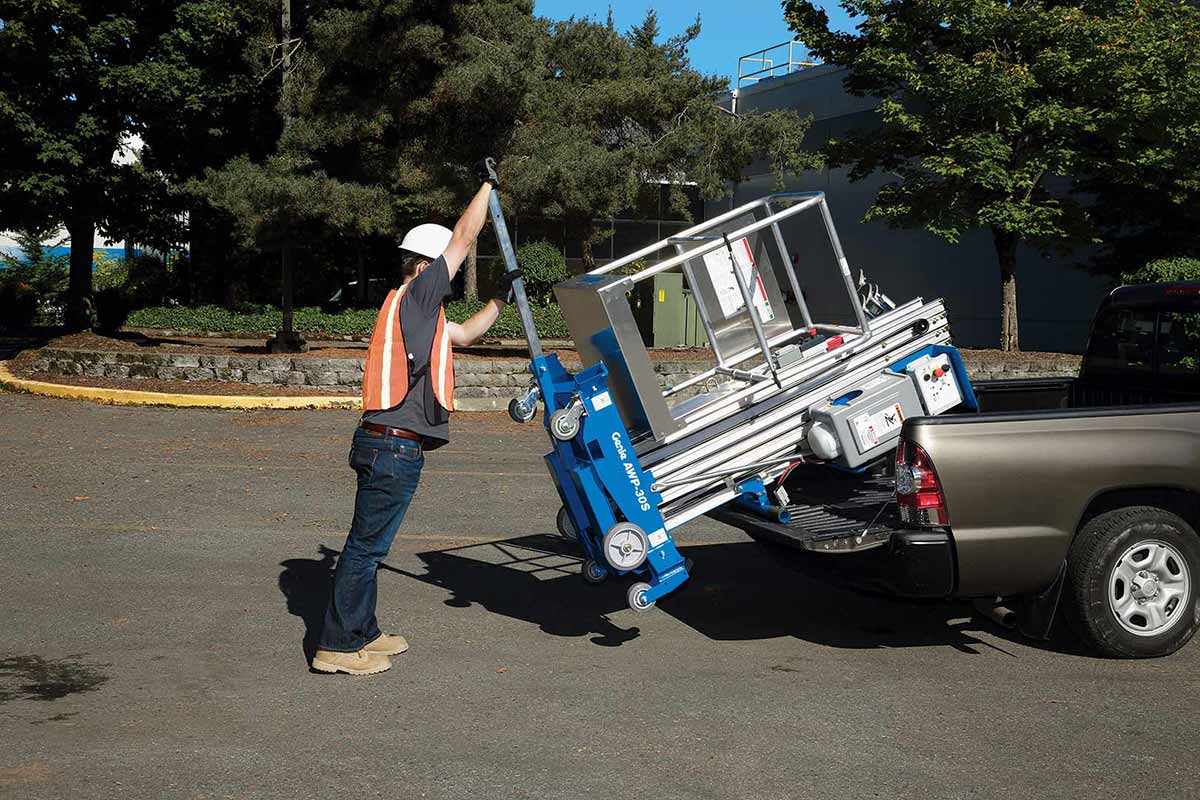 Equipo de elevación Genie en operación